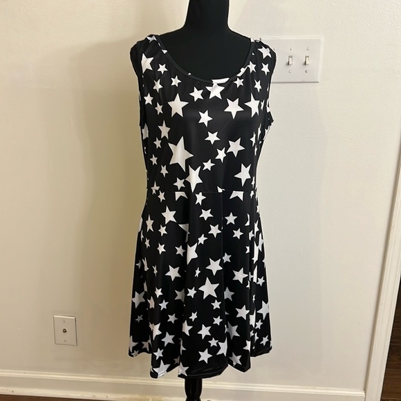Source Unknown Dresses & Skirts - Stars Cotton Blend Dress by Unknown Name, Sz. L.